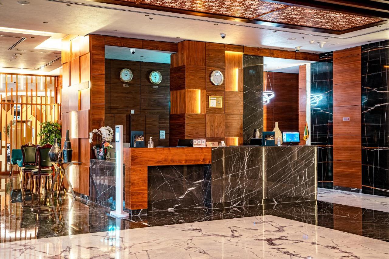 Luxe Grand Hotel Apartments 샤르자 외부 사진 The lobby of the hotel